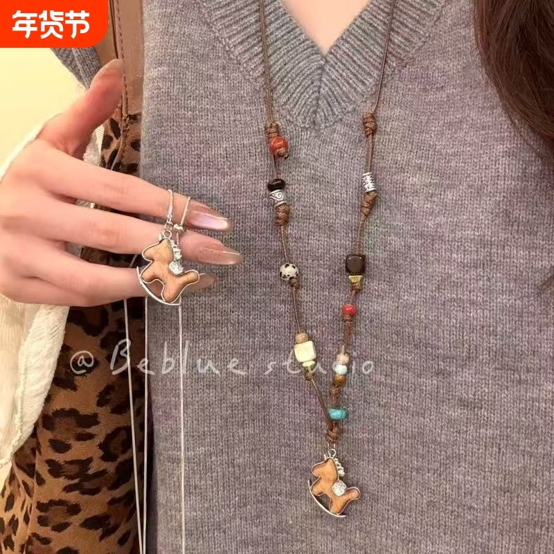 复古马年小马吊坠抽拉长款项链女秋冬新款毛衣链高级感本命年配饰