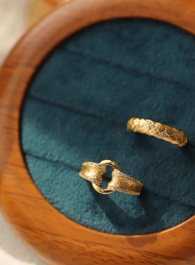 新中式复古金色拉丝镶嵌锆石锁扣戒指女时尚轻奢优雅麦穗开口指环