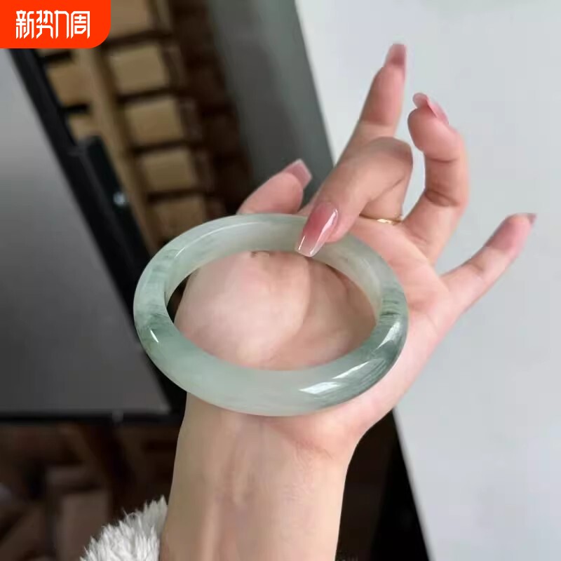 天然新疆天山翠雪翠飘花玉手镯女国风手镯正品玉镯子女镯圆条玉石