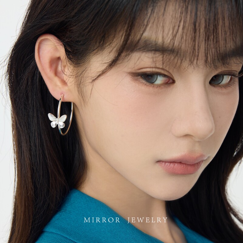 小麋人「蝴蝶掠影」925银耳针蝴蝶耳圈女银针耳环耳饰气质个性