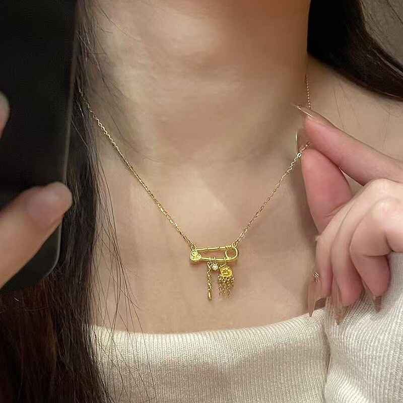 欧美跨境轻奢锆石别针星月ins小众设计气质个性铜吊坠黄铜锁骨链