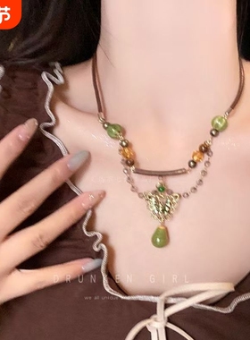 「绿野精灵」中古vintage绿色蝴蝶项链复古小众陶瓷串珠锁骨链女