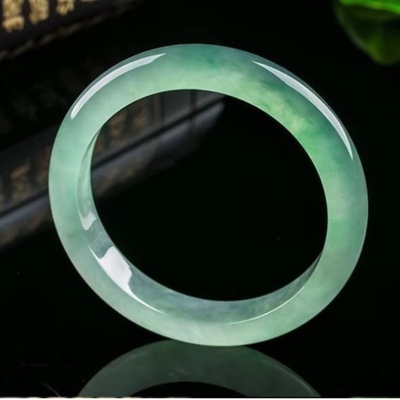 正品高冰种真玉石手镯翠色旺夫女款淡浅绿玉镯子女友妈妈礼多规格