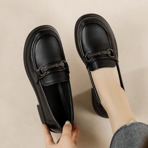 意尔康心选真皮乐福鞋女新款平底皮鞋单鞋金属平跟鞋圆头休闲百搭