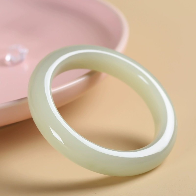 爆款新疆羊脂玉白镯和田玉同款女镯子晴水圆条白玉晴水手镯仿女款