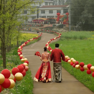 乡村结婚引路气球婚礼现场布置室外迎宾路边路装饰婚房金红气球