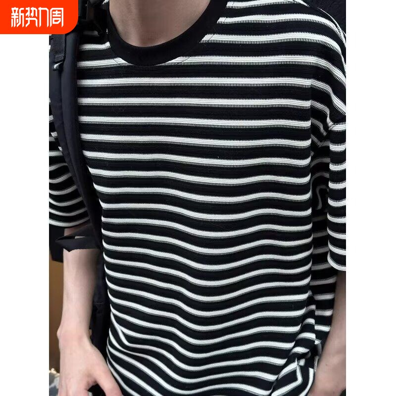 短袖t恤男潮牌夏季宽松2026年新款网红潮流ins简约印花上衣黑