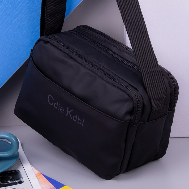 德国2024新款男士单肩包男斜挎包大容量牛津布小背包男款通勤休闲