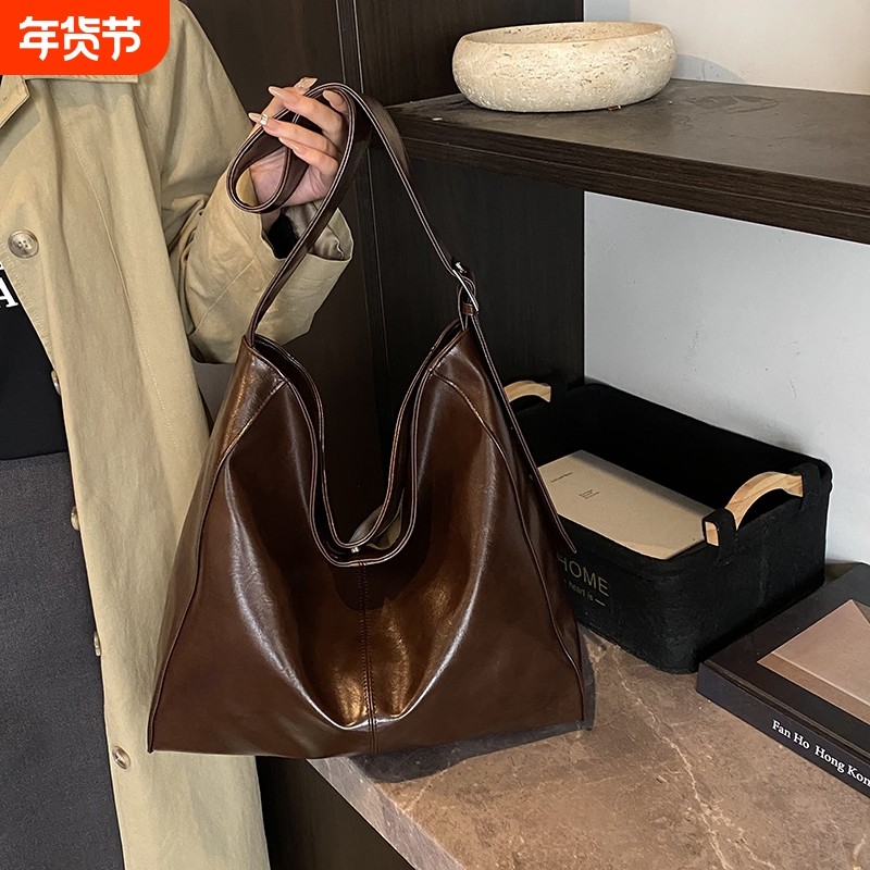 金玉鸟大容量复古包包女秋冬百搭单肩斜挎包通勤水桶包手提肩包,箱包皮具/热销女包/男包,腋下包,淘宝优惠券,粉丝福利购,淘宝优惠卷