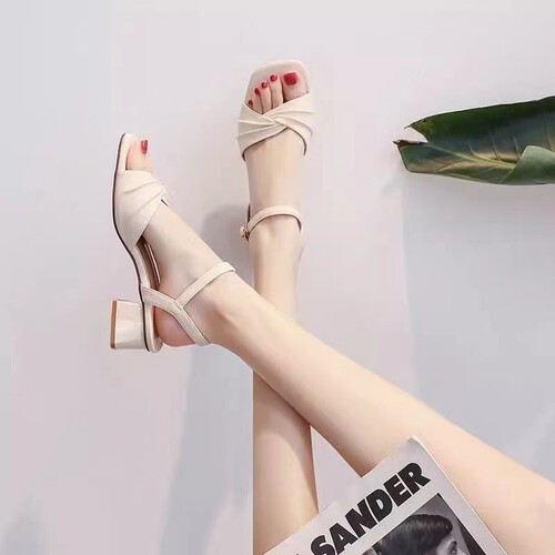 真皮粗跟凉鞋女爆款2025