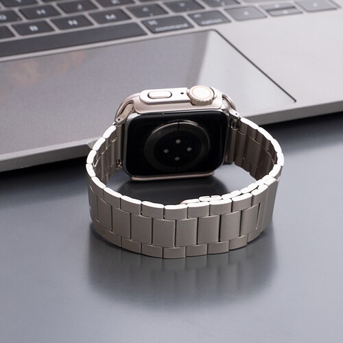 适用苹果iWatchS11/S10金属手表带SE/UItra3/2/1三珠片带磁铁表带S9/8/7轻奢商务女男玫瑰金