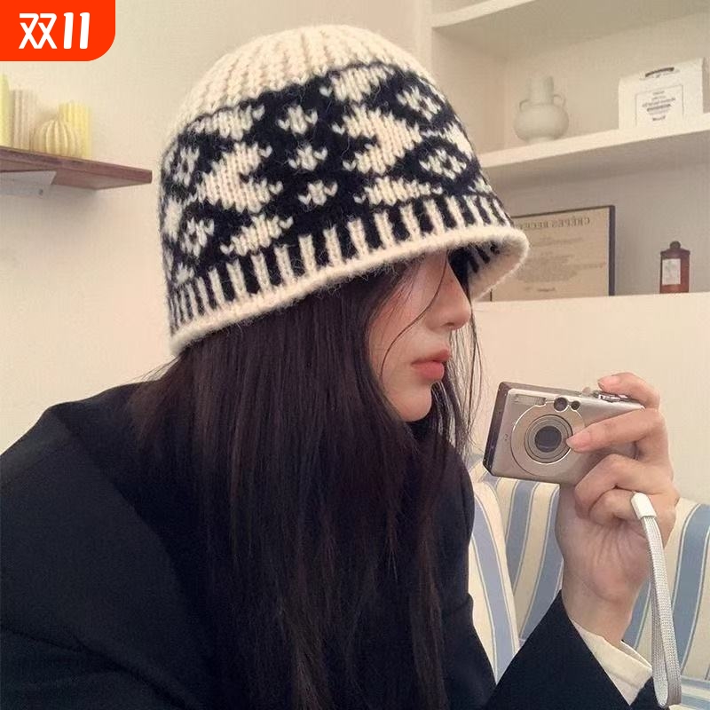 复古格子毛线帽子女秋冬季小众针织帽保暖包头冷帽显脸小红色黑色