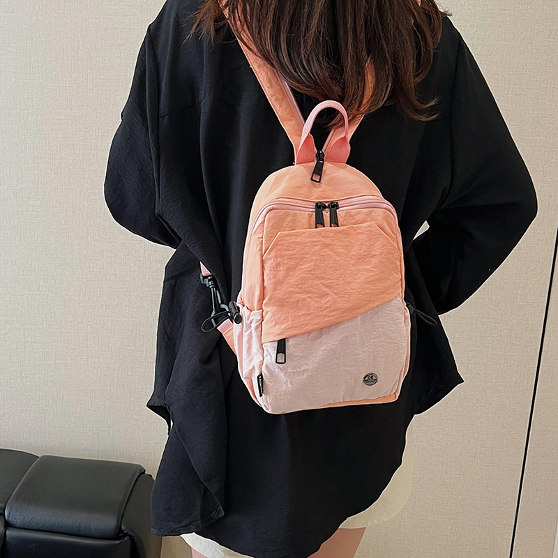 轻便双肩包女士牛津布2025新款时尚尼龙休闲外出旅游迷你小号背包