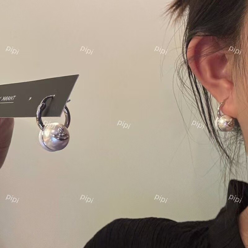 小众设计感白色黑色珍珠土星耳扣耳环耳钉女甜酷百搭个性耳饰品