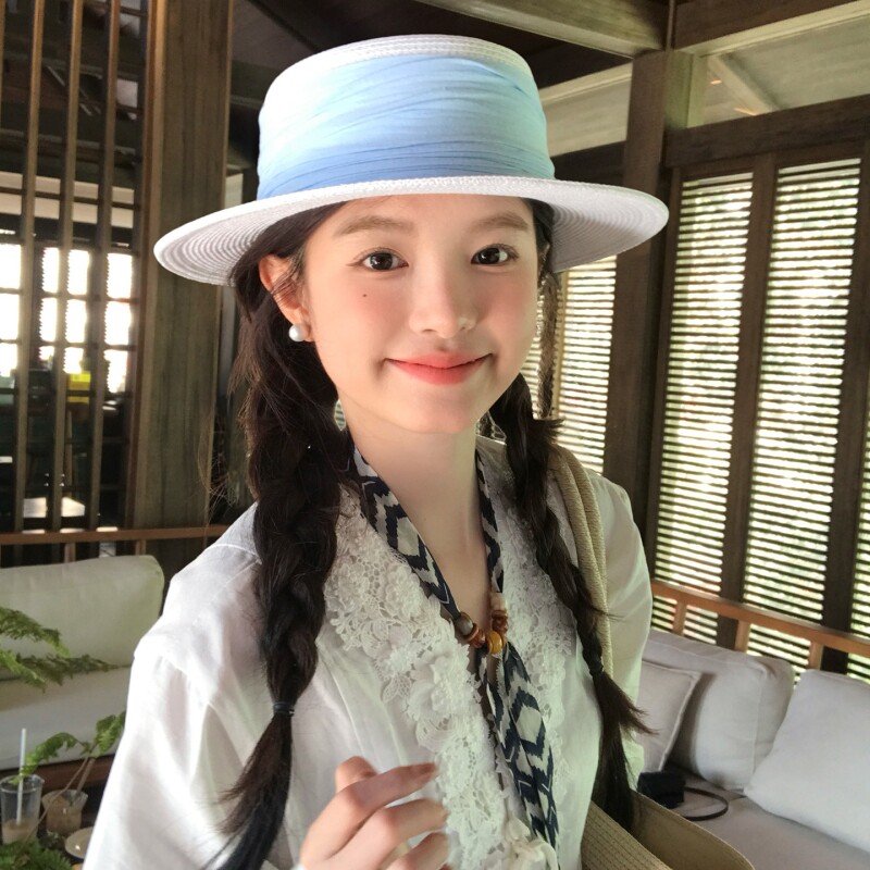 法式平顶防晒草帽女海边出游度假遮阳礼帽优雅赫本风夏季草编帽子