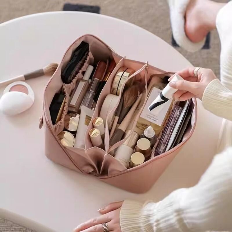 化妆包女2026新款便携式大容量手提化妆刷收纳包高端旅行洗漱包袋