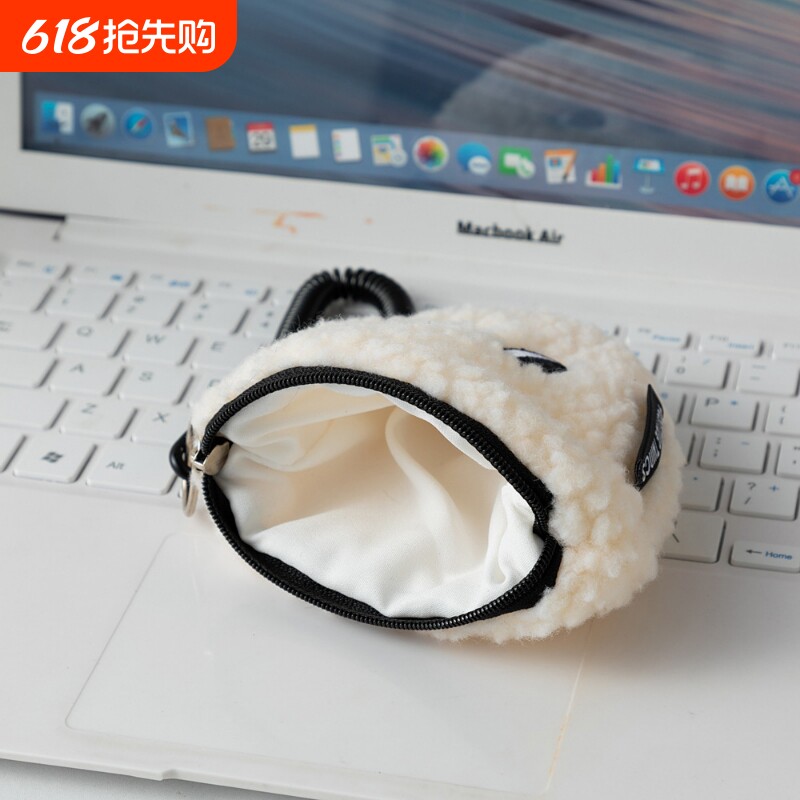 玩偶零钱包带拉链小挂件毛绒绒小包便携可挂包小众收纳包帆布白色
