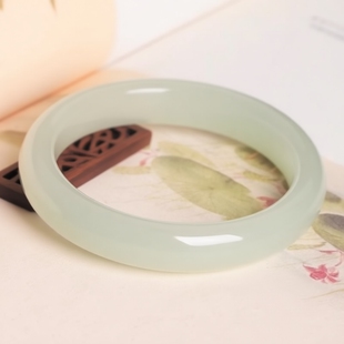 和田玉青白玉手镯宽手镯冰晴水少女款玉镯圆条平替仿新疆玉石镯