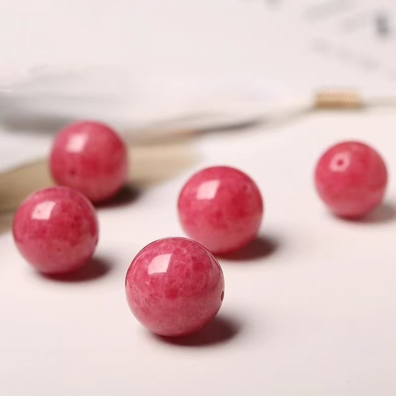 �������龶Լ8mm ��ɫǾޱʯ����ɢ��DIYˮ����Ʒ���Բ������Ů�����ϵ���