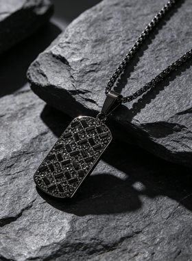 跨境现货 个性黑色镶石钛钢男士挂件  潮酷嘻哈摇滚项链吊坠SP952