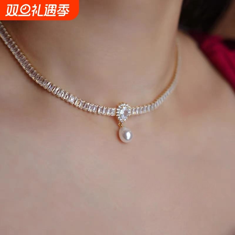 水晶颈链高级感轻奢复古重工项链女铜镶锆石巴洛克水滴珍珠锁骨链