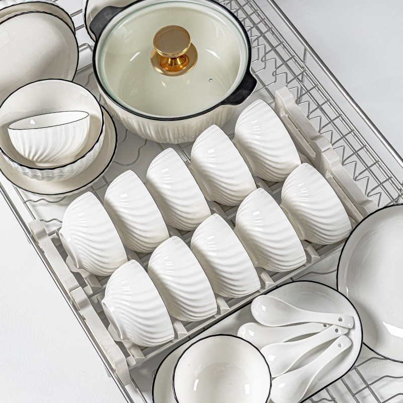 2025新款釉下彩餐具碗碟套装家用简约陶瓷碗盘套装乔迁盘子碗筷碟