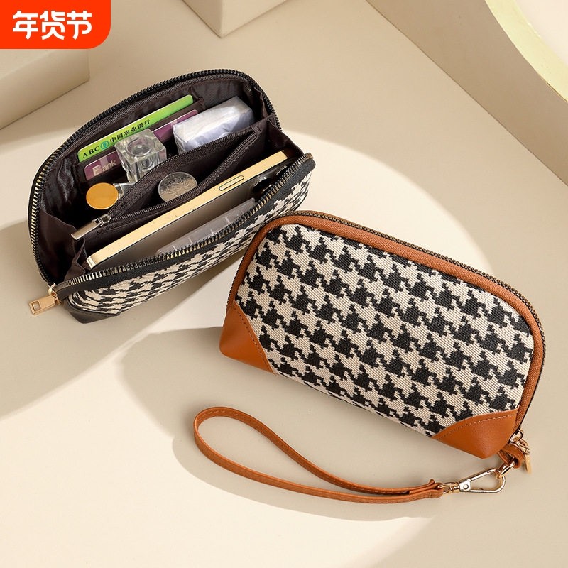 手拿包女大容量小挎包2025新款钱包女手机包妈妈款手抓包证件现金