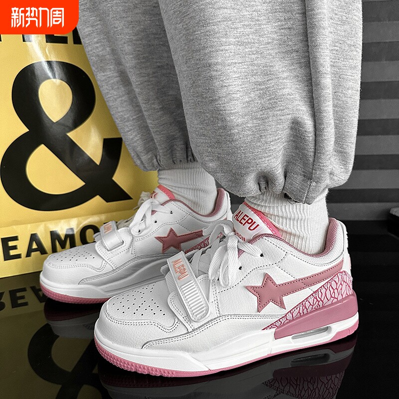 2026年顽刻运动鞋女ins潮百搭气垫休闲星星鞋子港风复古撞色情