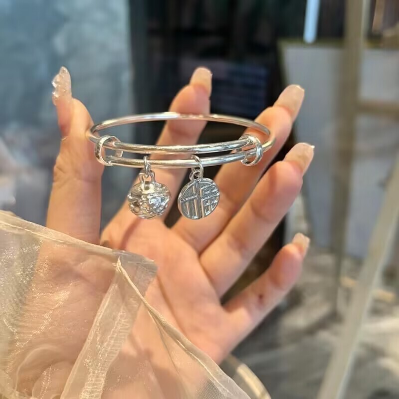 莫比乌斯手环轻奢ins手镯小众设计爱心百搭简约闺蜜手镯