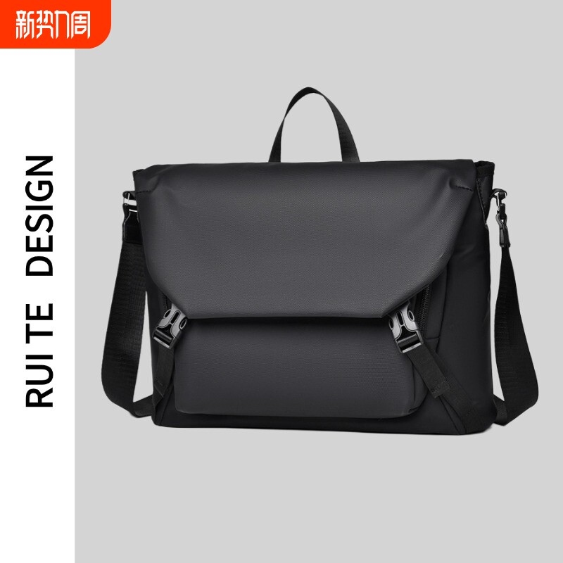 2026春季新款单肩包男斜跨包时尚小众设计户外包收纳包手提男包