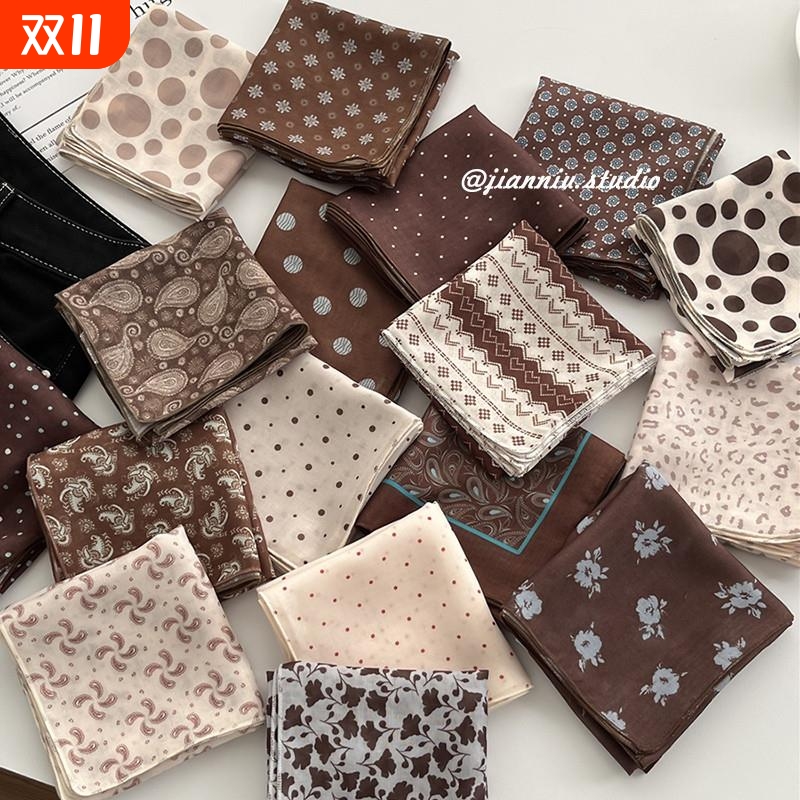 美拉德风棕色波点小方巾女2025春夏新款气质百搭装饰包头发带领巾