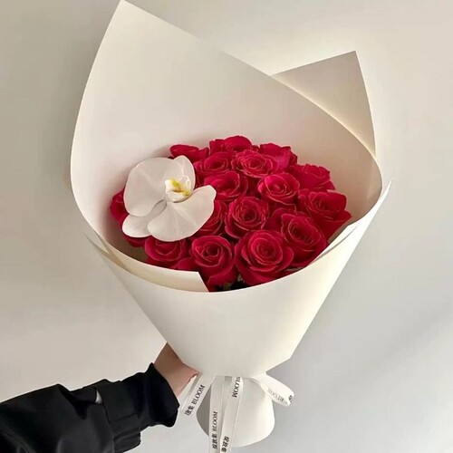 鲜花包装纸加厚型牛皮纸造型纸ins风包花纸高定花束卡纸防水双面