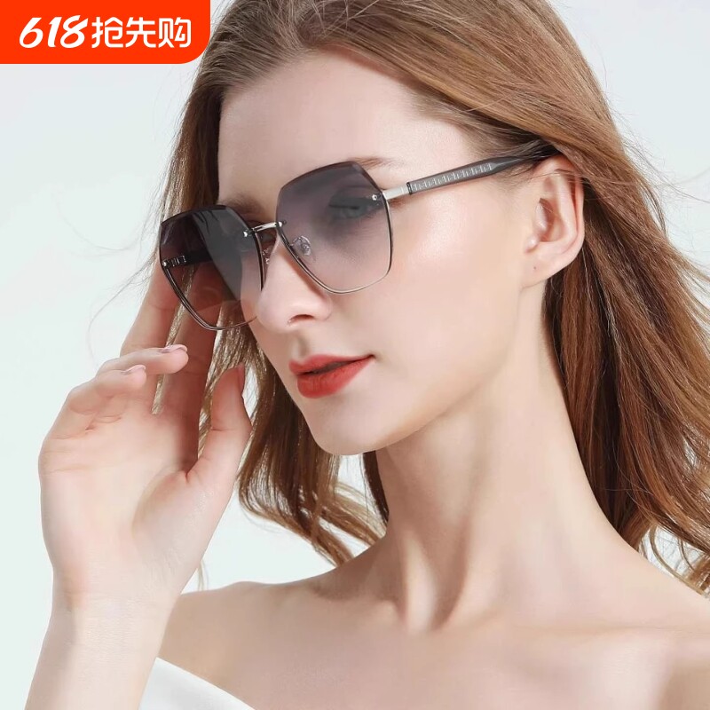 巴宝沙时尚莎太阳镜眼镜素颜墨镜防紫外线大框女款偏光圆脸镜片