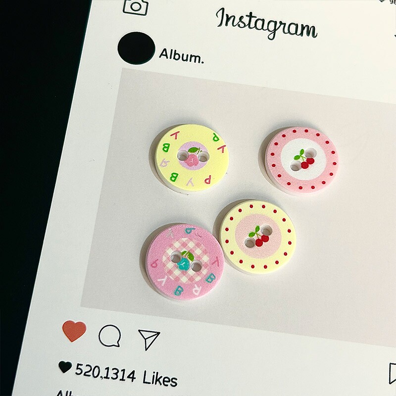 便宜彩色圆形纽扣混搭可爱diy配饰异形可爱纽扣手账装饰可爱配件