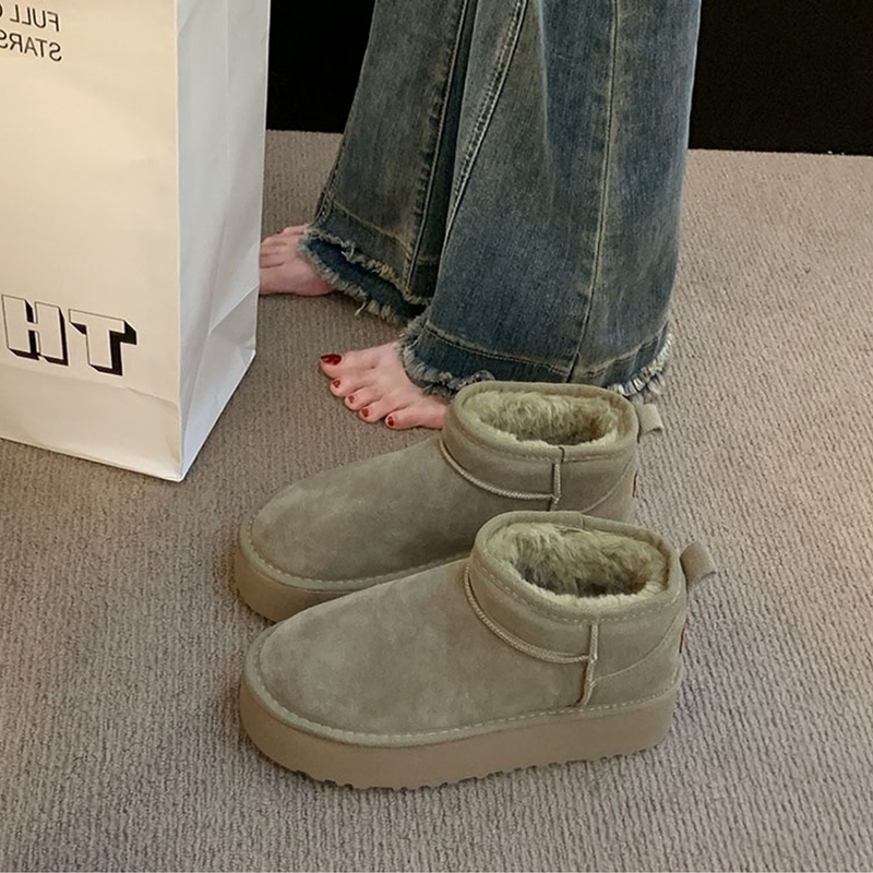 真皮雪地靴女皮毛一体短靴2025冬季新款厚底加绒加厚面包东北棉鞋