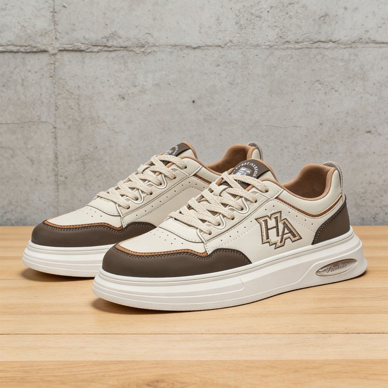 鞋子男款高级感春季防水真皮板鞋青少年学生厚底运动休闲潮鞋