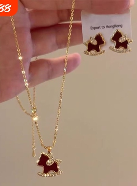 马上有钱~新中式红色小马吊坠项链精致小众马年本命年锁骨链耳钉