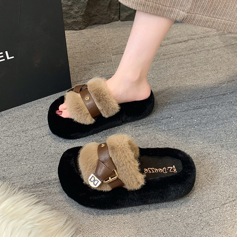 卡竹厚底毛毛拖鞋黑色