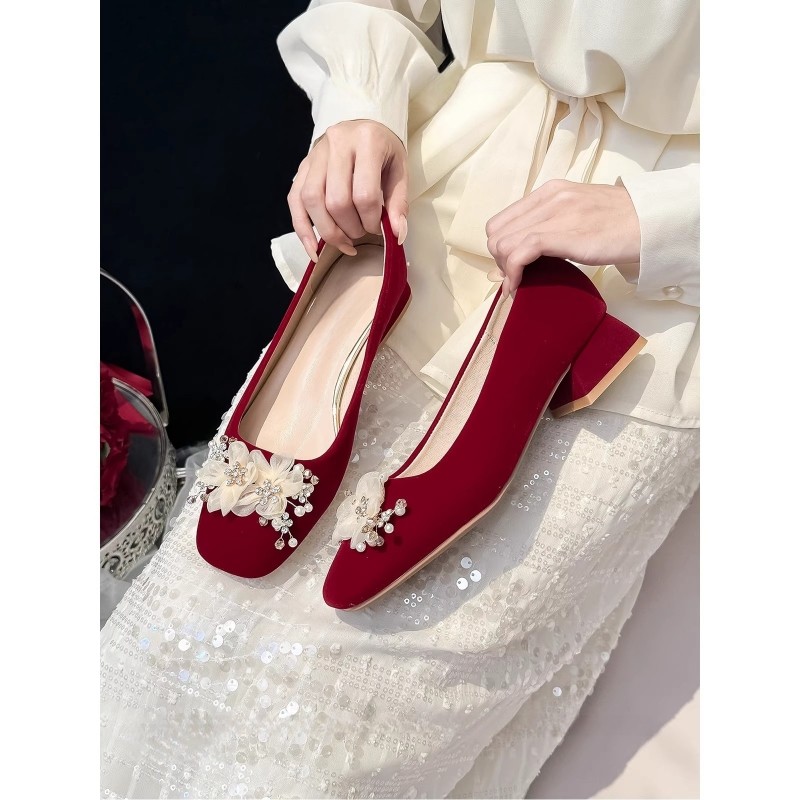 绝美婚鞋女2025新款秀禾服婚纱两穿孕妇新娘鞋红色婚宴敬酒鞋粗跟