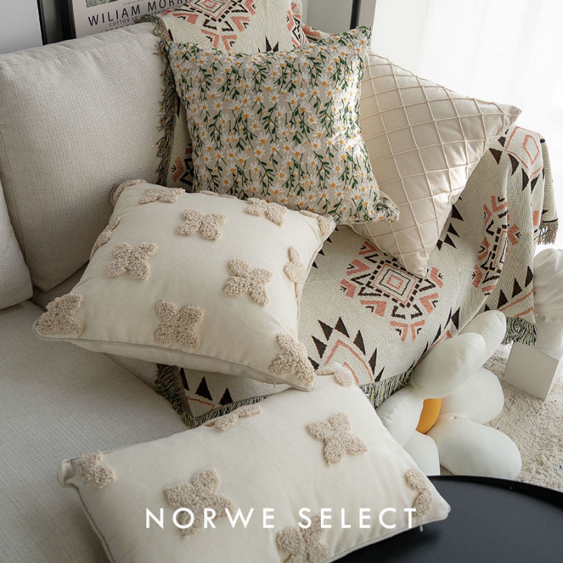 刺绣雏菊碎花抱枕套轻奢田园风名