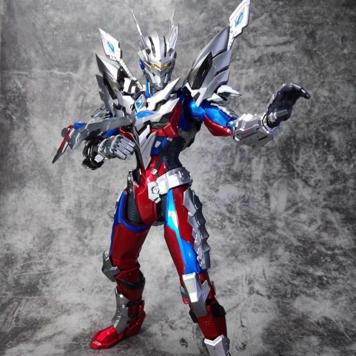 机甲闪耀黄金赛罗手办模型机动超可动关节男孩玩具黑暗赛罗男孩