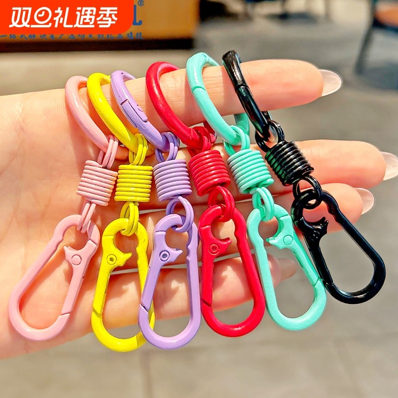 2025年新款简约彩色弹簧扣钥匙扣精致女高颜值钥匙圈环书包挂件男