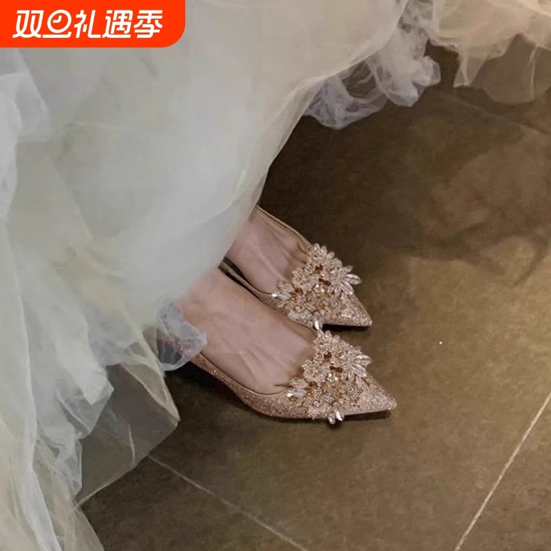 秀禾婚纱两穿新娘鞋女2025新款不累脚伴娘法式水晶高跟鞋尖头细跟