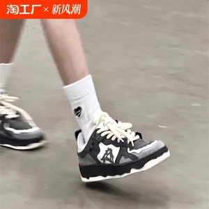 设计感小众黑色板鞋女冬季新款国潮学生百搭厚底鞋子女休闲运动鞋