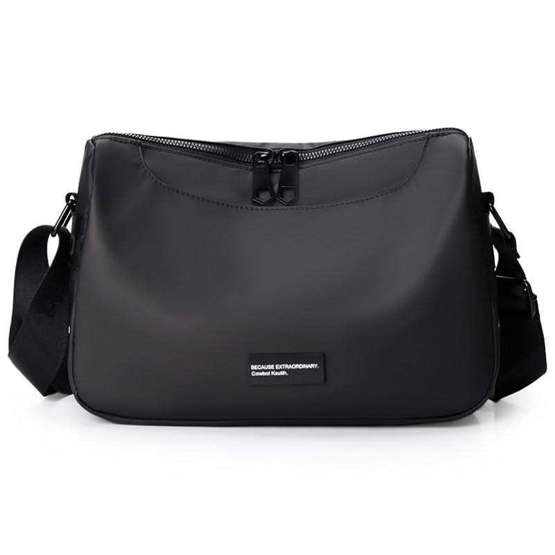 2025秋冬高级感防水男士休闲包简约单肩包大容量斜挎包户外男包包