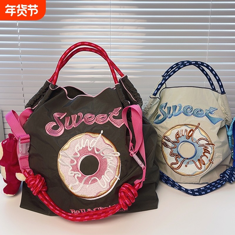 日系同款ball chain刺绣大容量购物袋尼龙防水托特包手提单肩女包,箱包皮具/热销女包/男包,通用款女包,淘宝优惠券,粉丝福利购,淘宝优惠卷