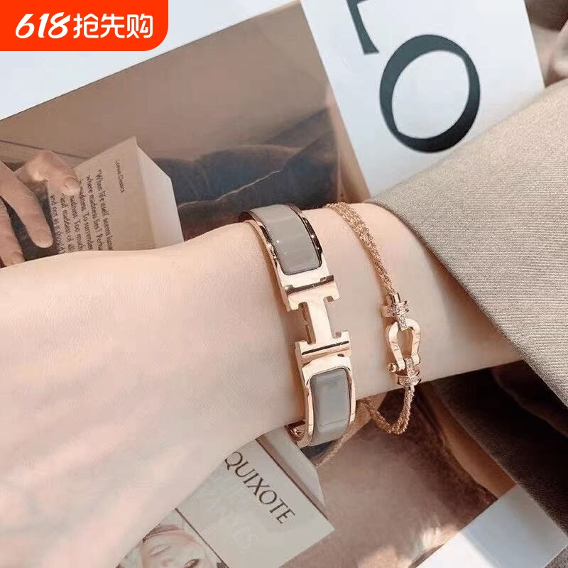 H手镯女不掉色玫瑰金轻奢小众设计时尚百搭珐琅手环送女朋友礼物