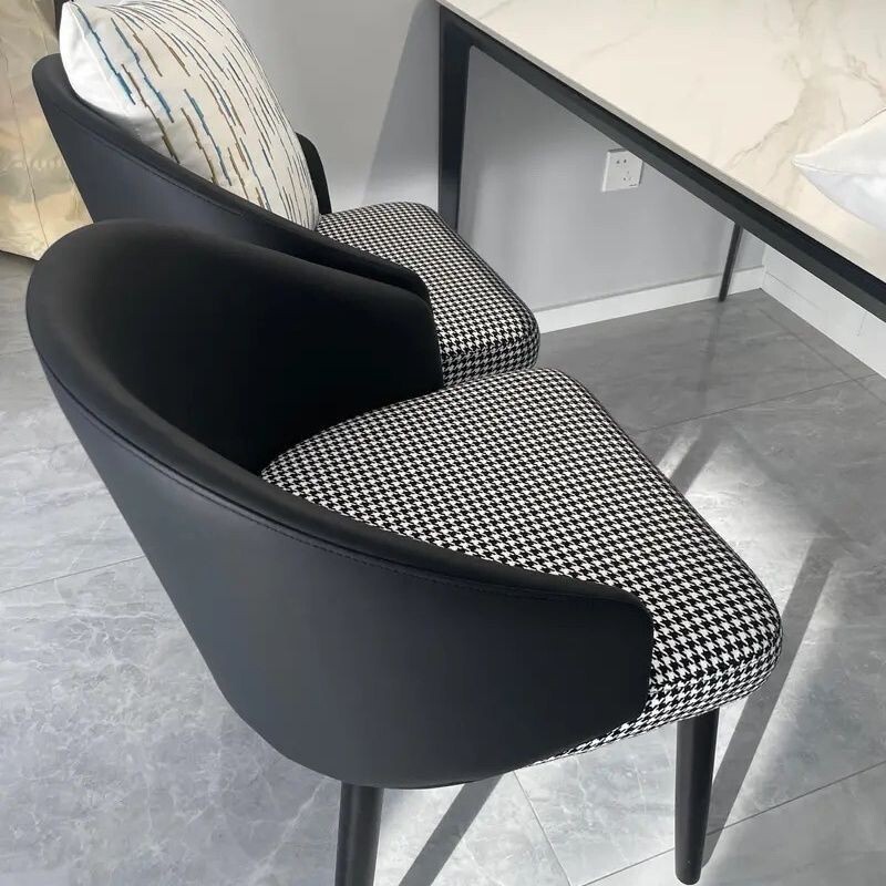 c意式黑色网红餐椅现代简约酒店轻奢布艺设计师家用椅子休闲靠背