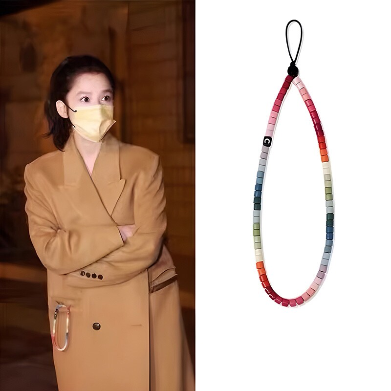 张婧仪同款手机链ins~彩虹色手机绳包包挂链女生手腕挂绳短款挂饰彩色珠创意手机壳链条挂环少女串珠diy夹片图片