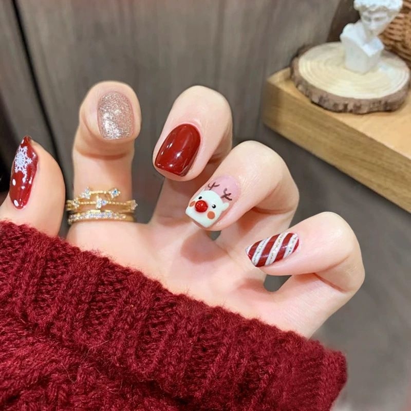 假指甲贴片可拆卸穿戴甲锦瑟圣诞节雪花可爱手工封层光疗美甲红色